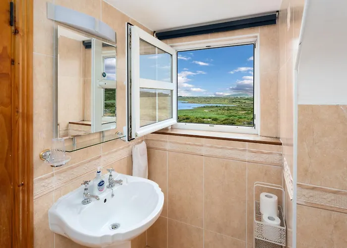 207 - * Ballyconneely